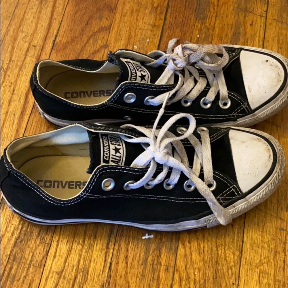 Black Converse!